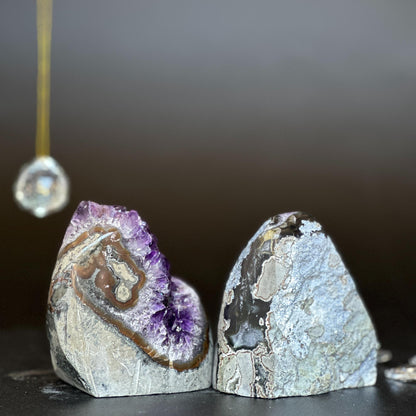 AAA grade amethyst crystals set, amethysts clusters with agate, Uruguayan top quality amethysts