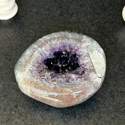 Amethyst gemstone, amethyst and quartz geode