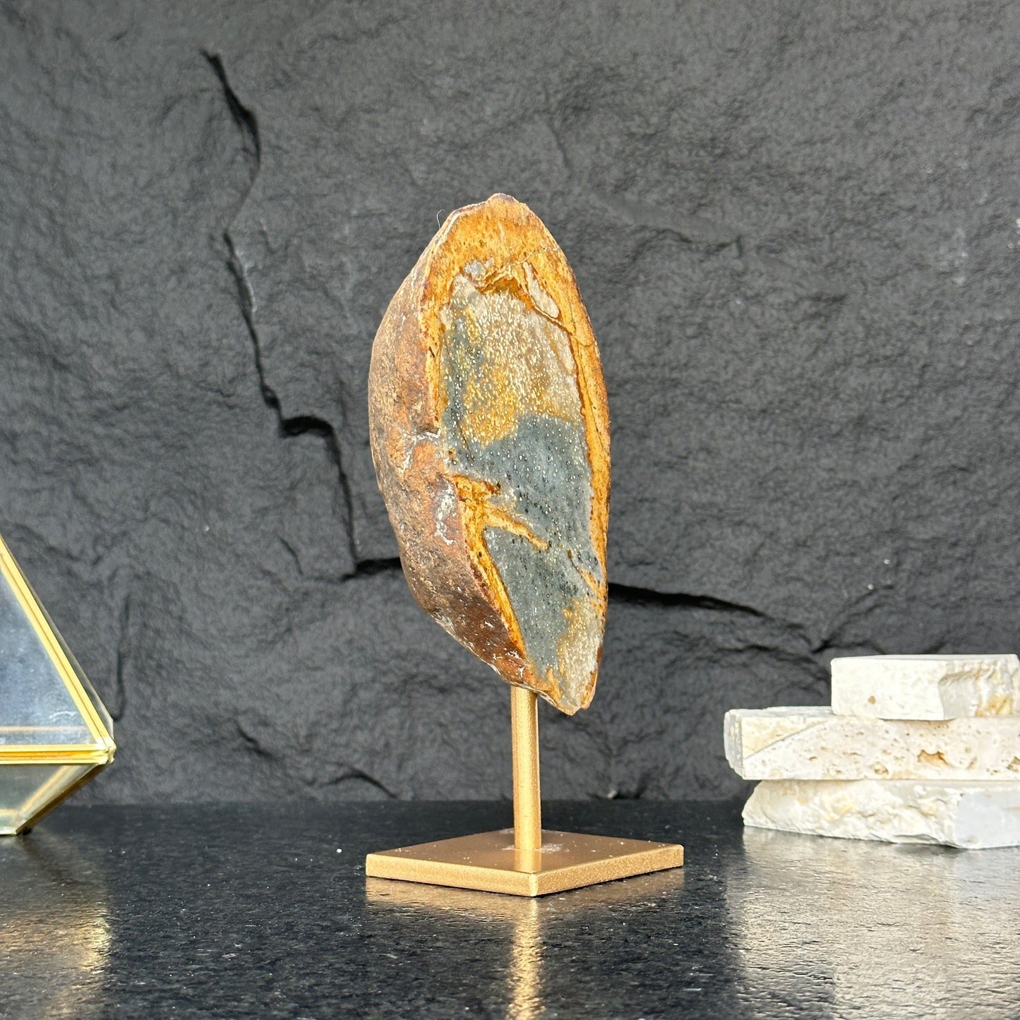 Incredible Jasper formation and Metal Base, Rare Crystal 100% natural