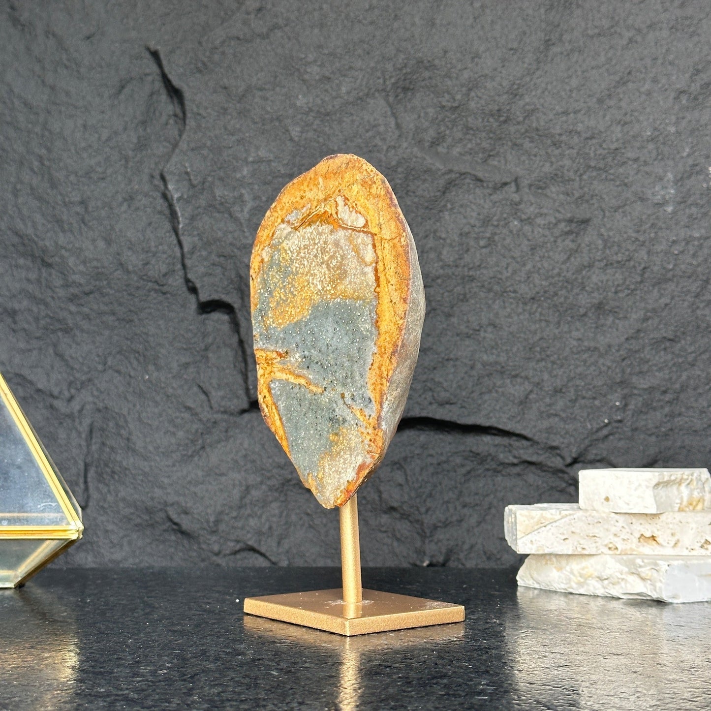 Incredible Jasper formation and Metal Base, Rare Crystal 100% natural