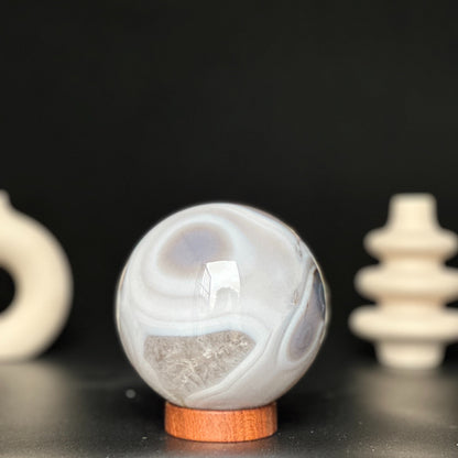 Agate and amethyst - Gemstone sphere