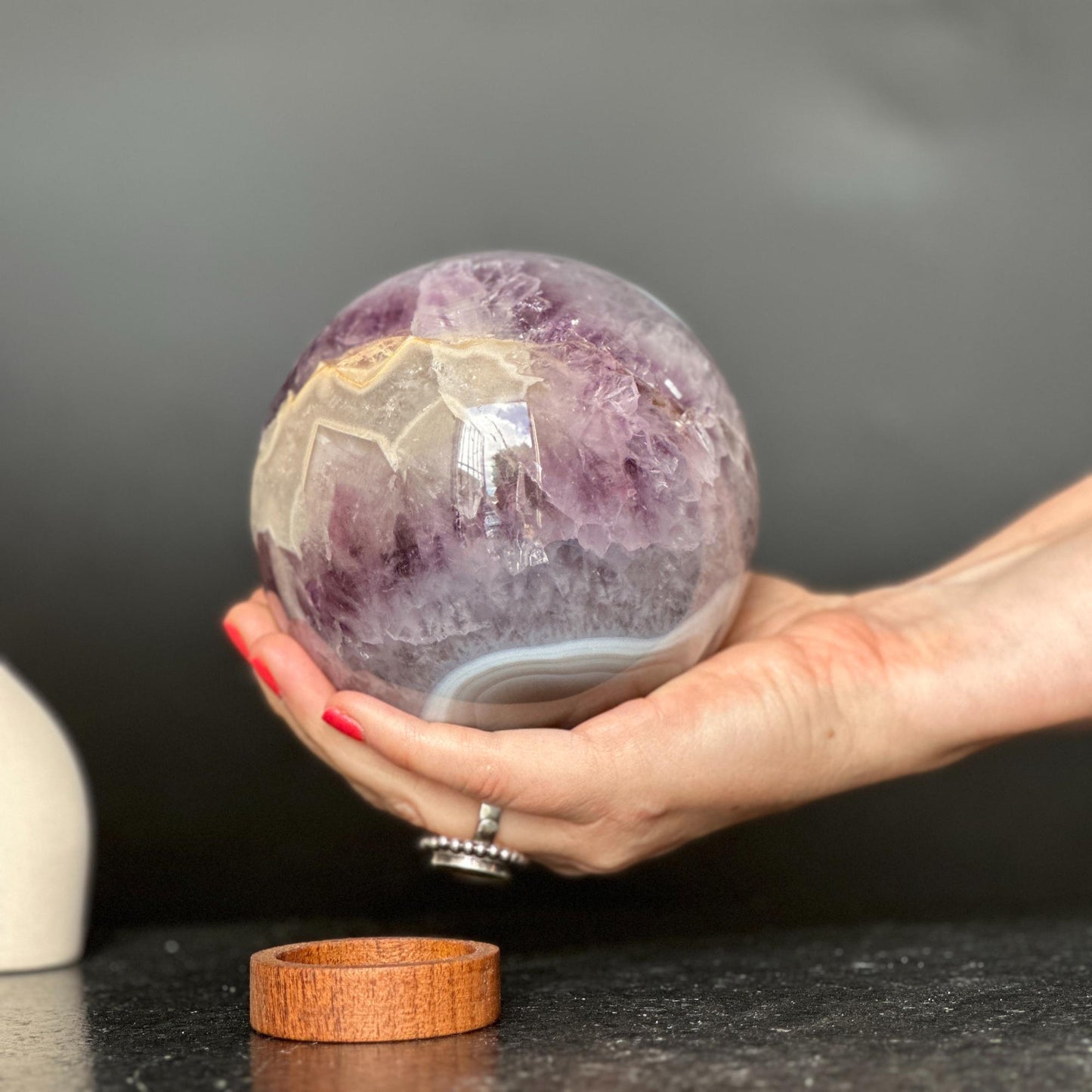 Amethyst gem, Geode decor