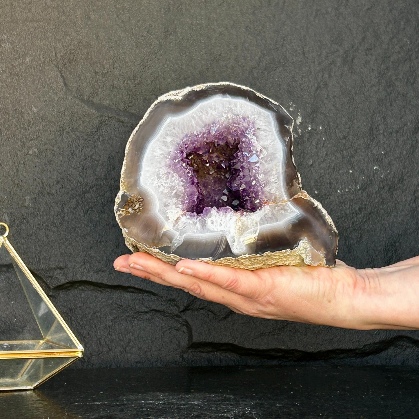 Amethyst Geode, Crystal from Uruguay, Extra Large amethyst, Anxiety Crystals with incredible agate edges