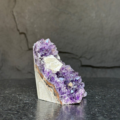 Amethyst raw stone, Cathedral amethyst, large crystal cluster