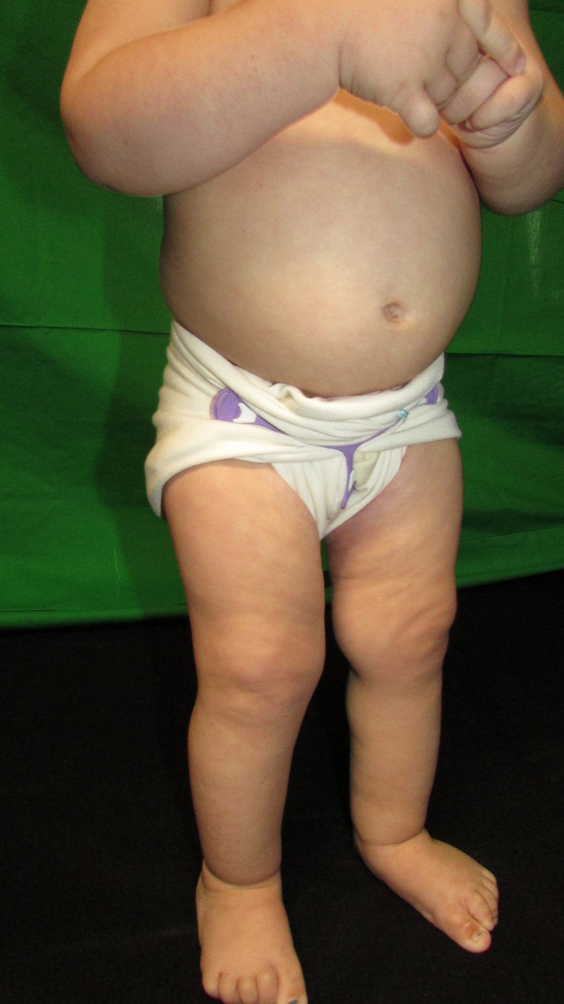 Stretchy flat cloth diapers