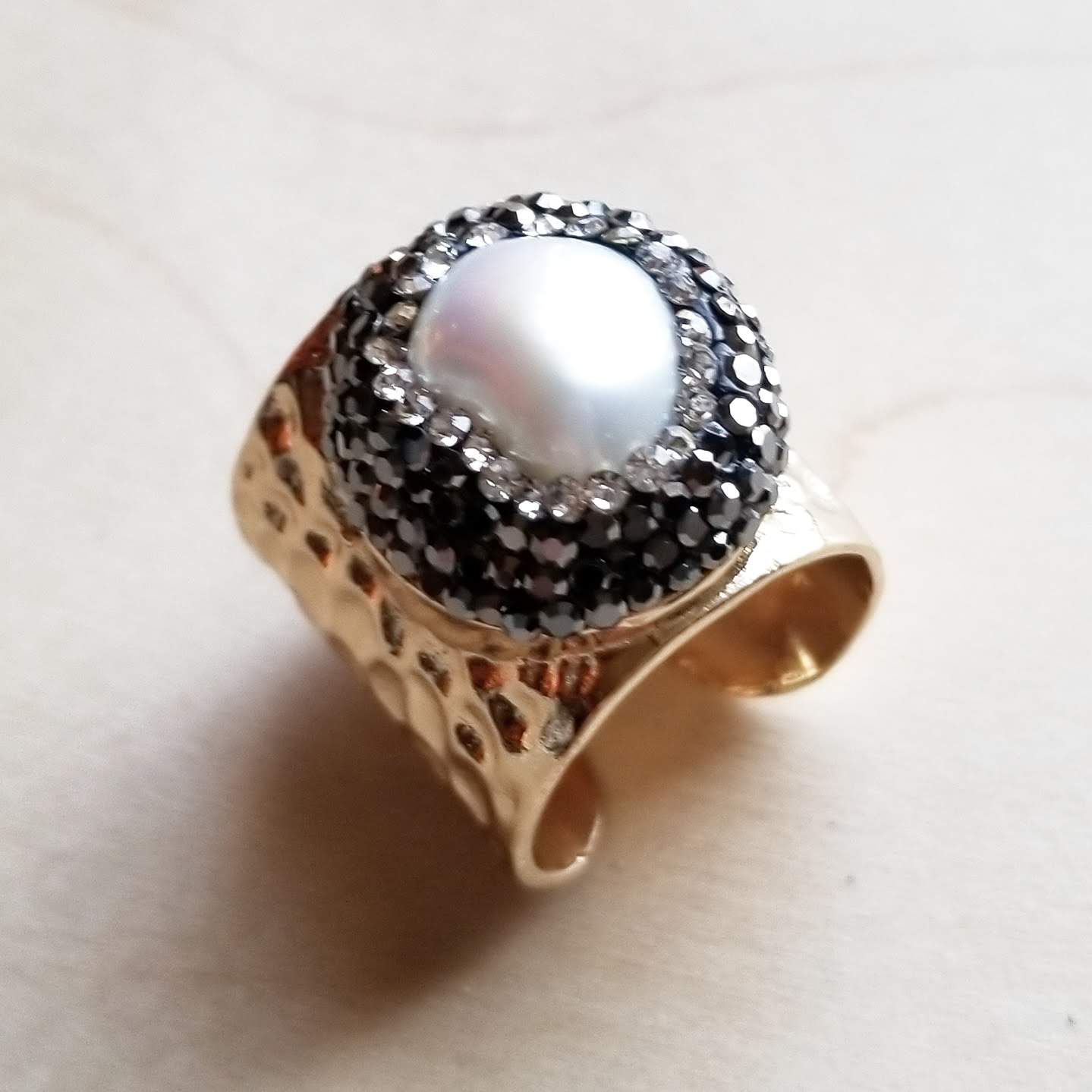 Freshwater Pearl Cuff Statement Ring 012t
