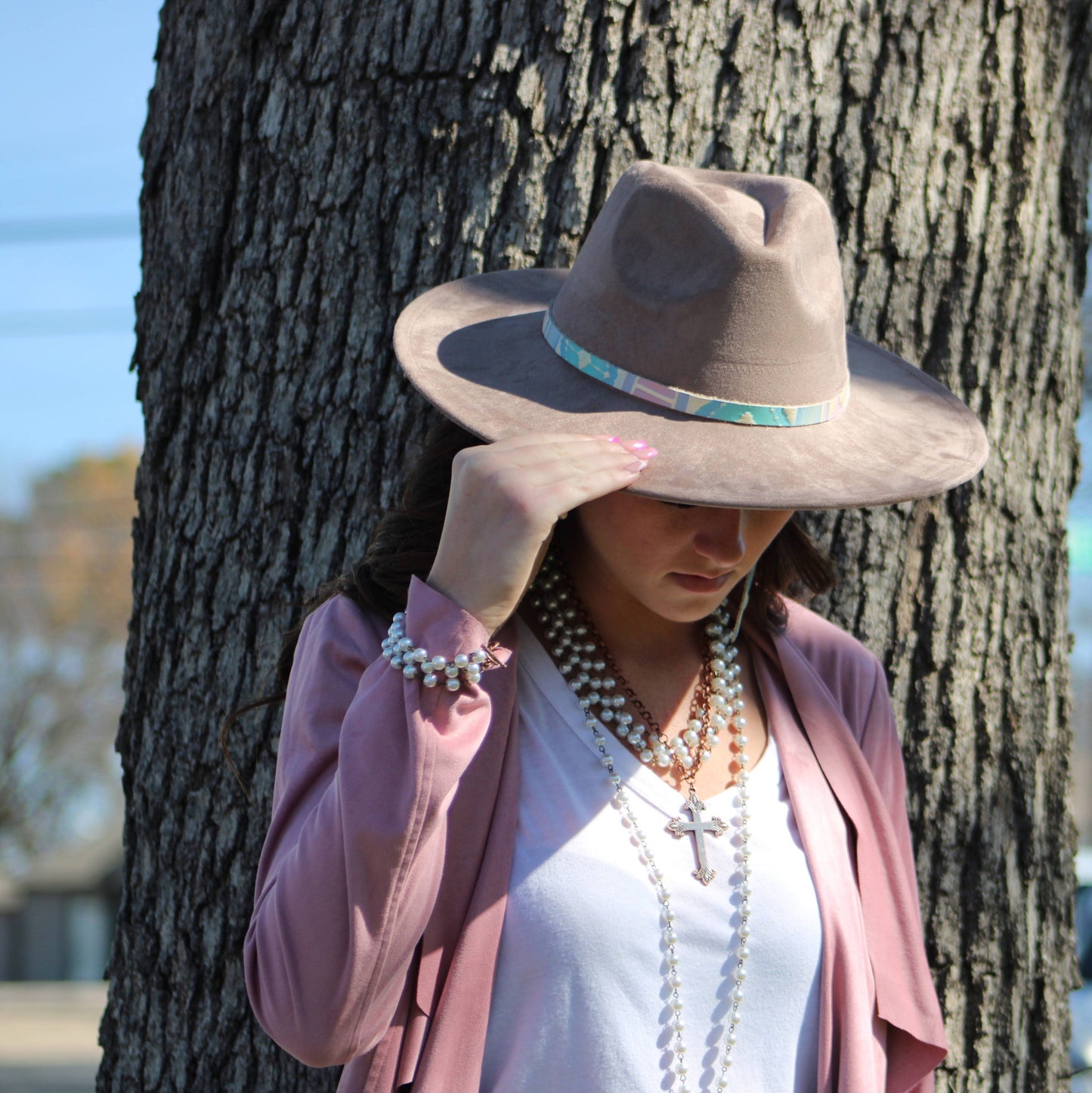 Pearl and Copper Beaded Collar Necklace with Copper Cross 114G