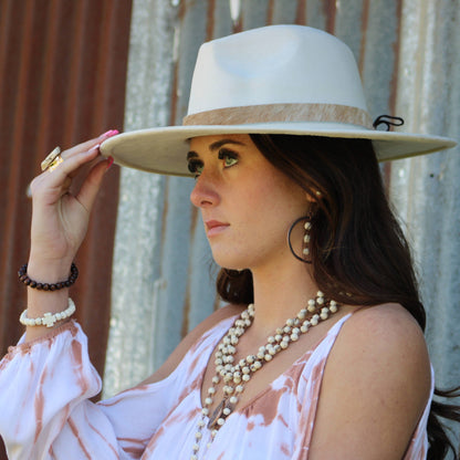 White Turquoise Collar-Length Necklace w/ Indian Buffalo Coin 227Y