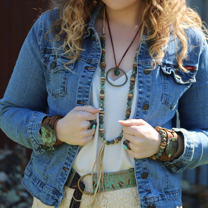 Frosted African Turquoise and Wood Stretch Bracelet (808x)