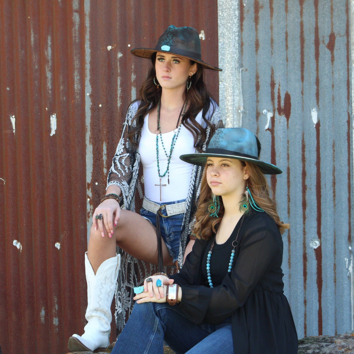 Natural Turquoise Beaded Necklace wi/ Copper Cross Pendant 242u