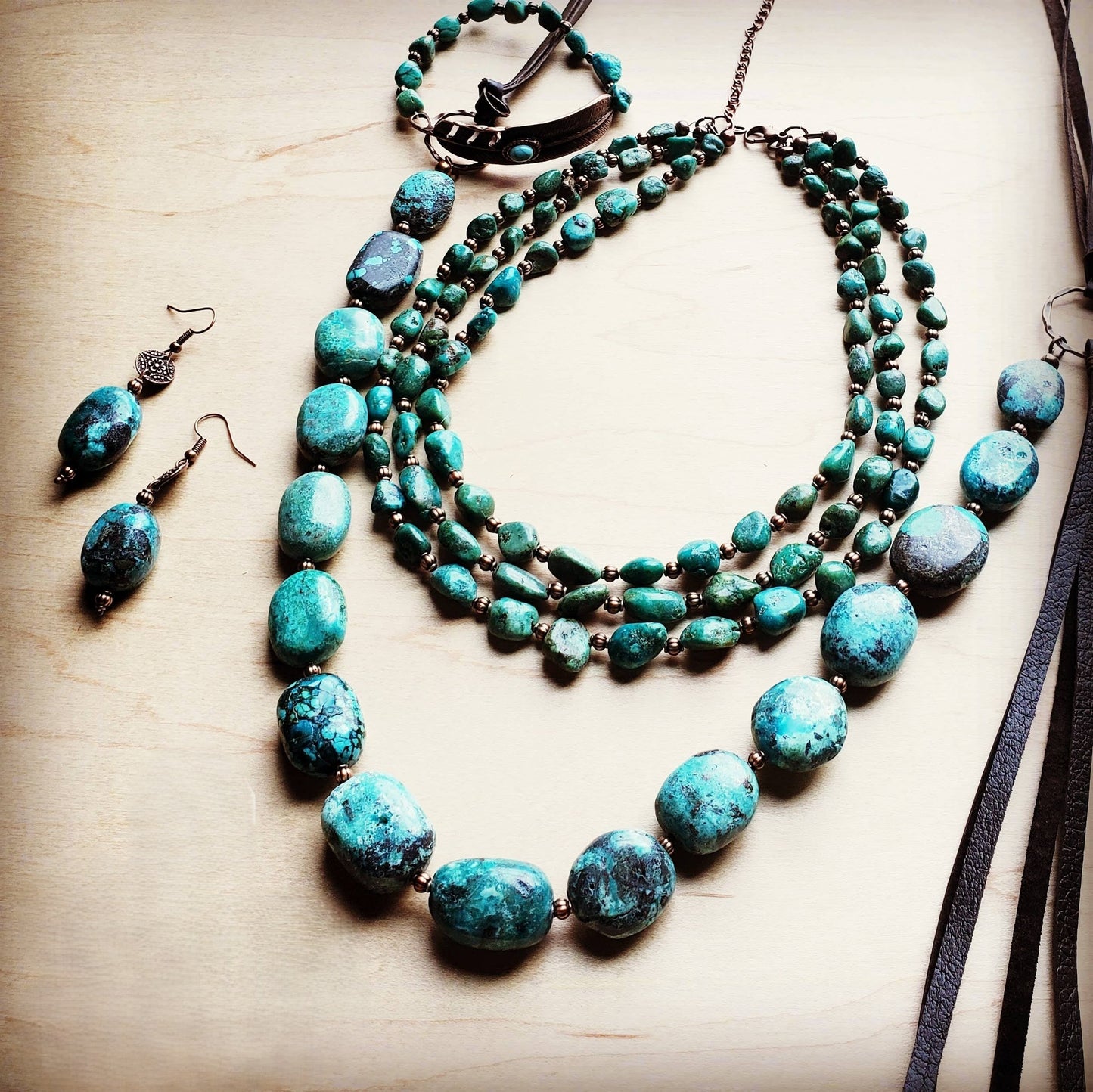 Triple Strand Natural Turquoise & Copper Collar Necklace 250n
