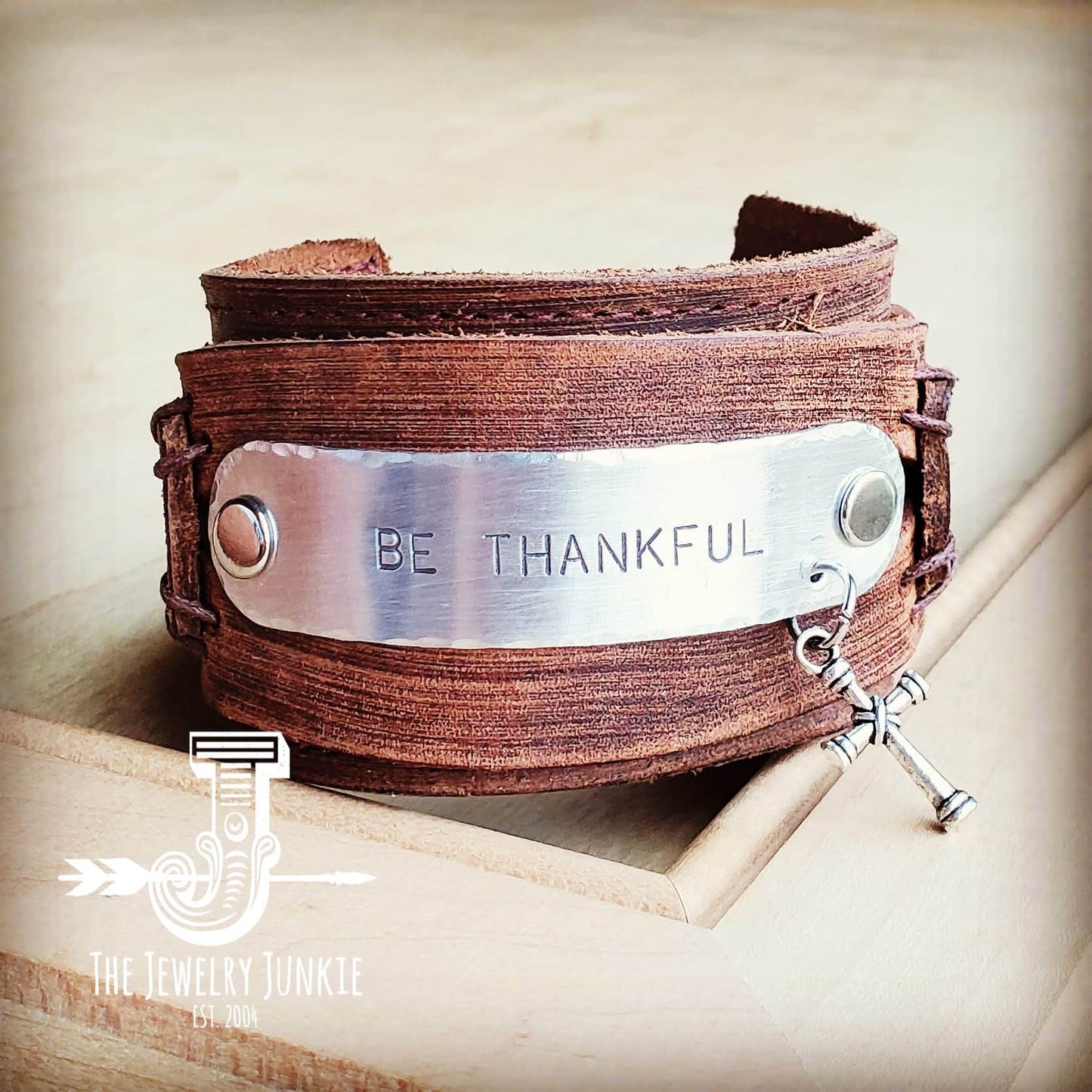**Be Thankful Hand Stamped Leather Cuff 002y