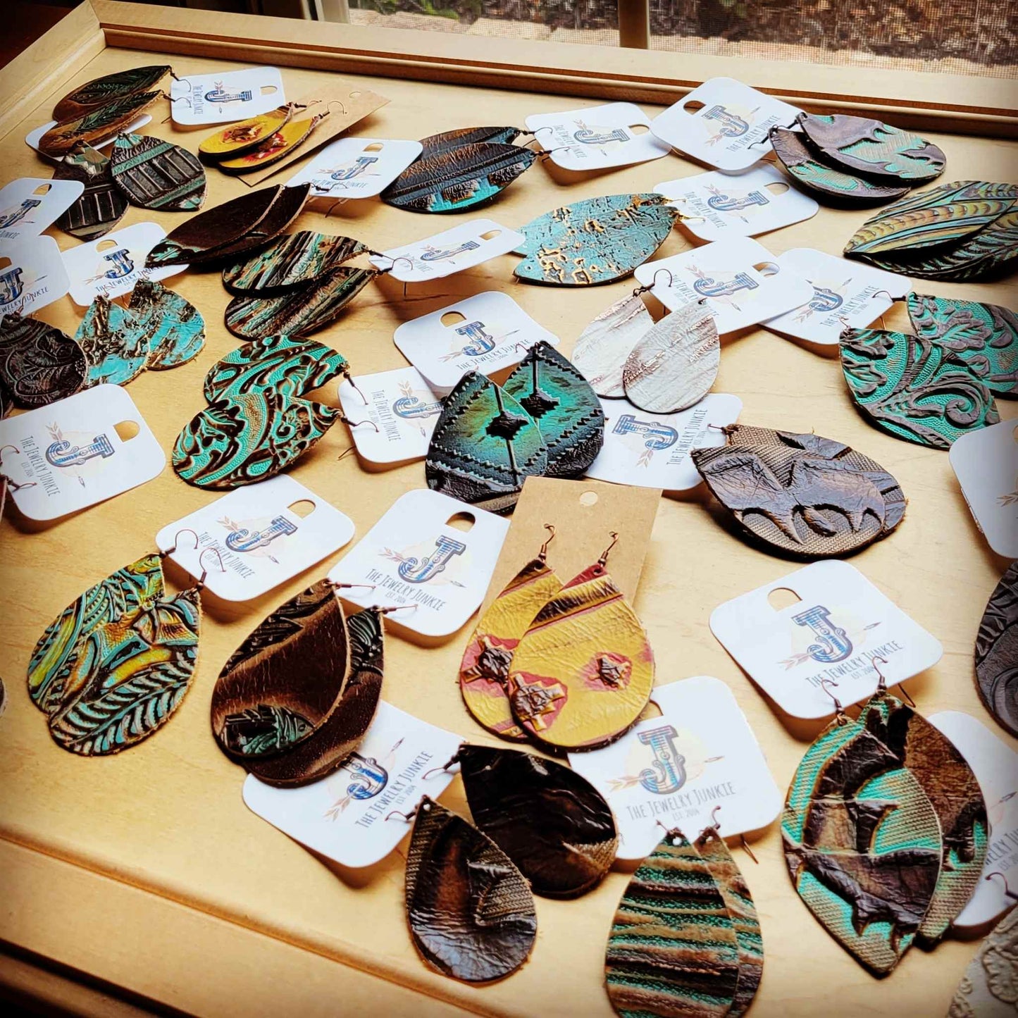 **Leather Earring Starter Pack-Embossed-30 Pairs 208q