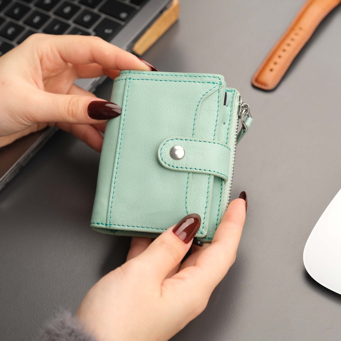 Glenrock Green Leather Pop-up Cardholder Wallet