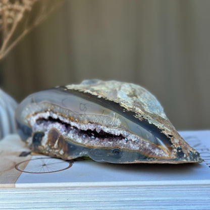 Amethyst geode huge, authentic amethyst