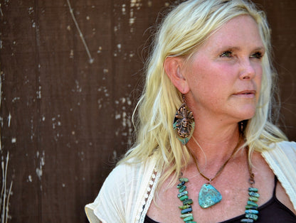 Leather Necklace with Genuine Natural Turquoise Pendant 249q