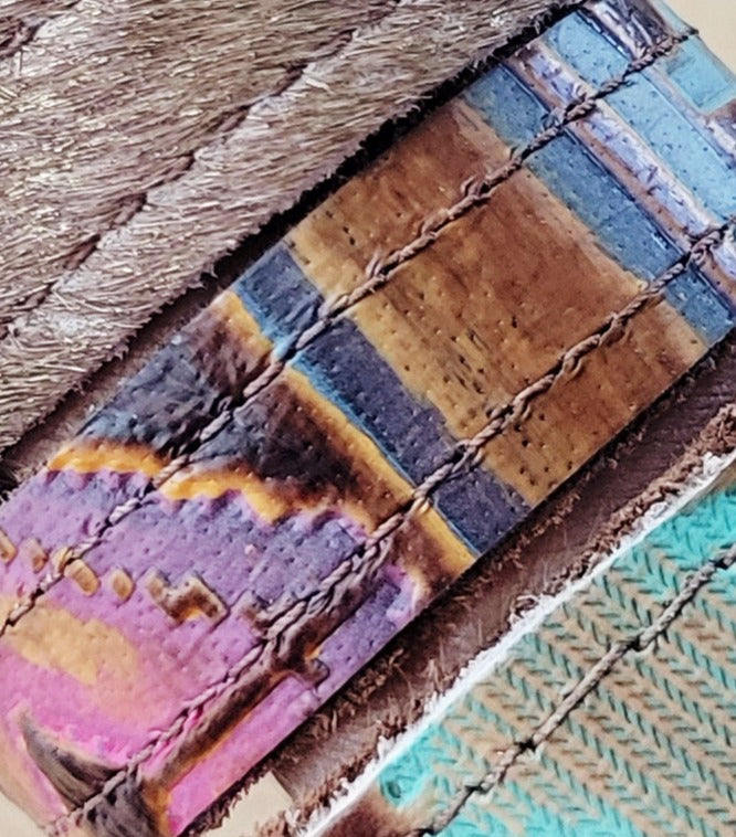 **Narrow Genuine Leather Cuff w/ Velcro Closure 001ot