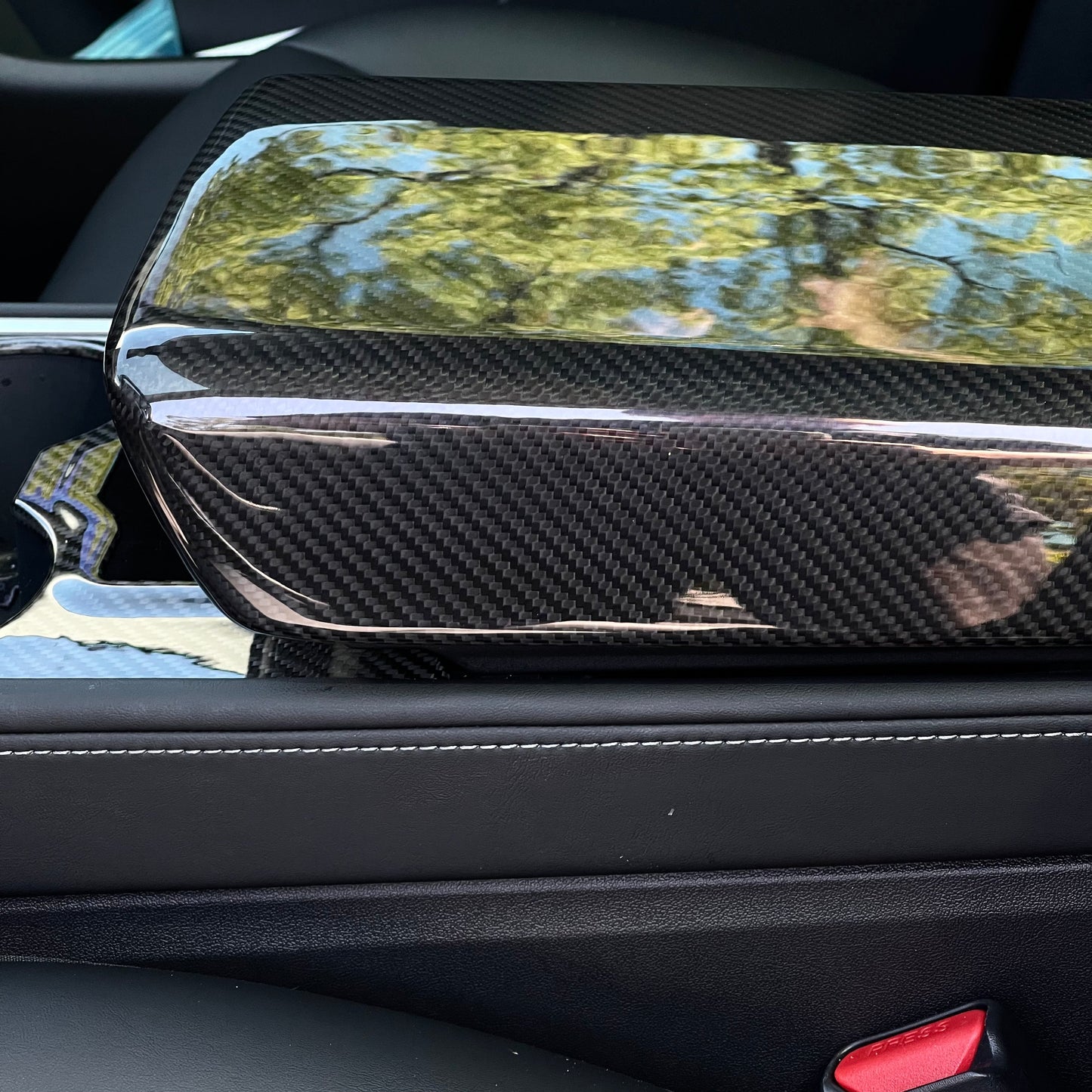 TESERY Model Y / 3 Armrest Cover - Dry Carbon Fiber Interior Mods