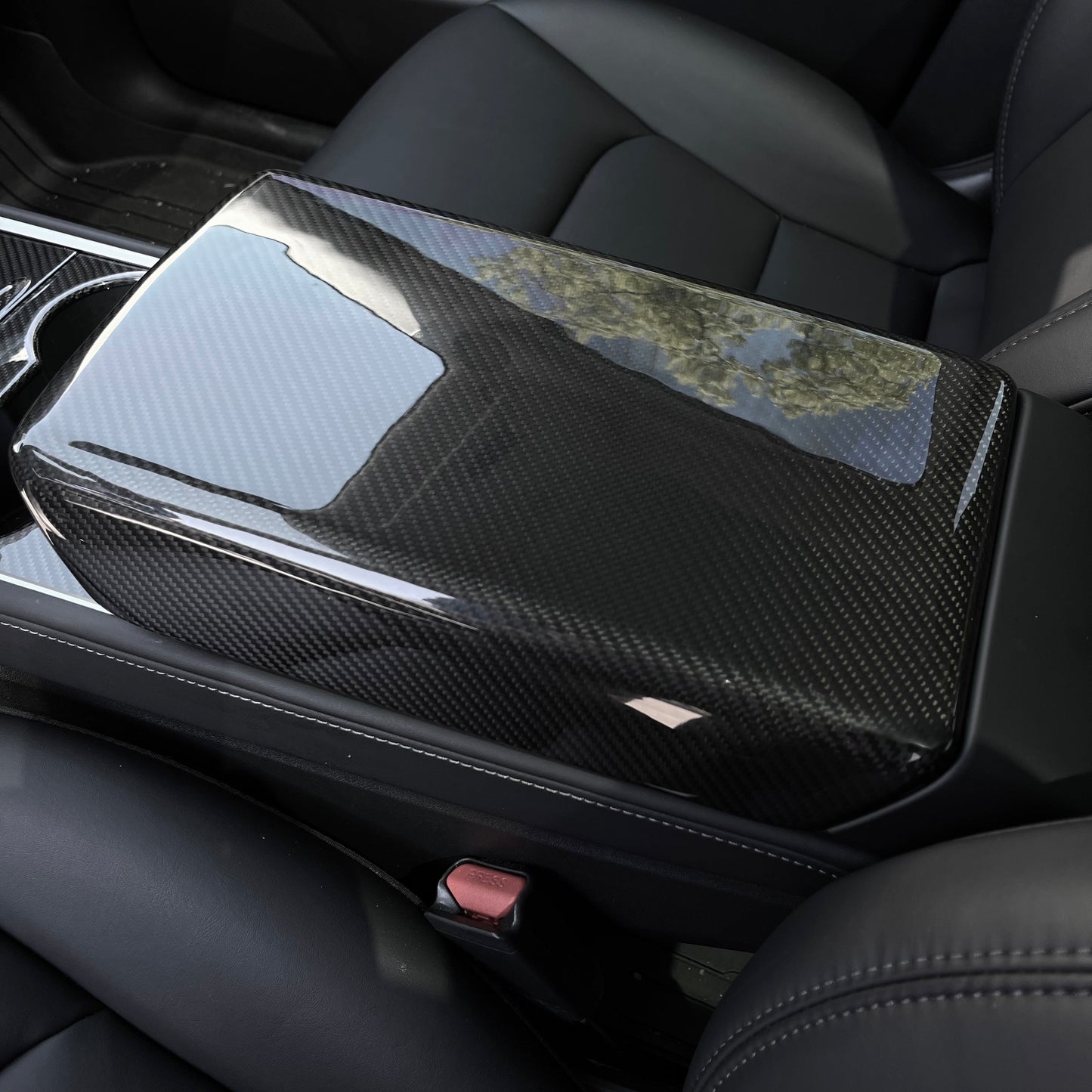 TESERY Model Y / 3 Armrest Cover - Dry Carbon Fiber Interior Mods