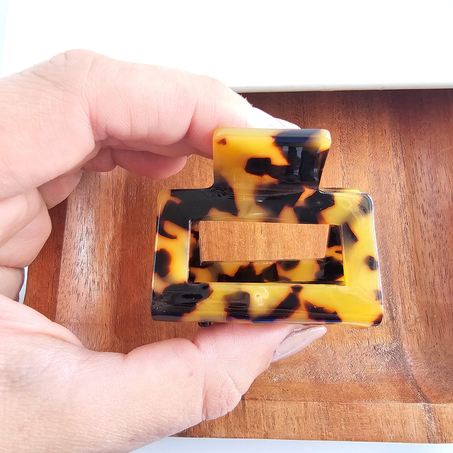 Carly Hair Claw - Tortoise