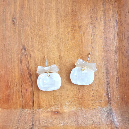 Bow Pumpkin Patch Earrings - Cashmere & Cream