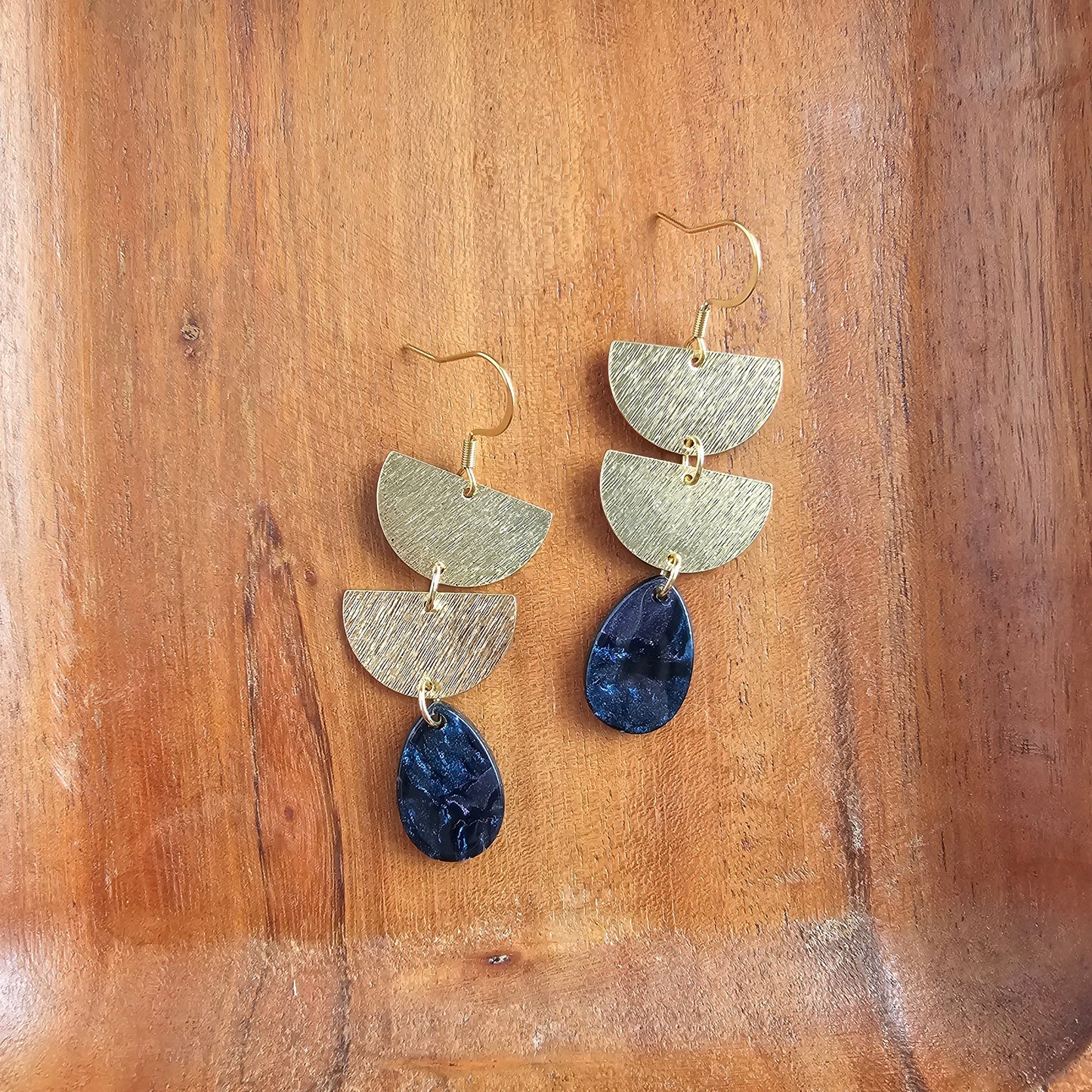 Aria Earrings - Midnight Shimmer