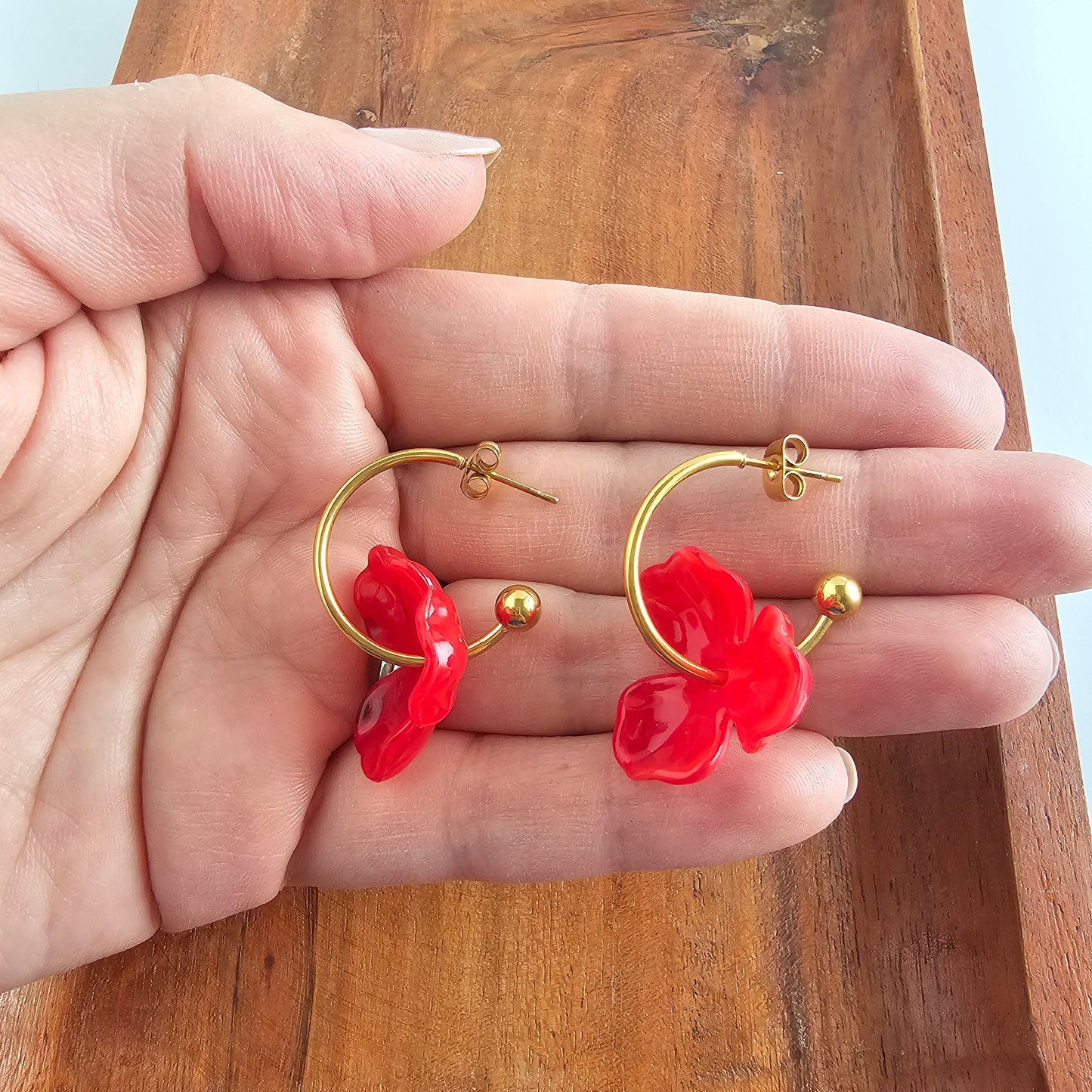 Magnolia Hoops - Poppy Red