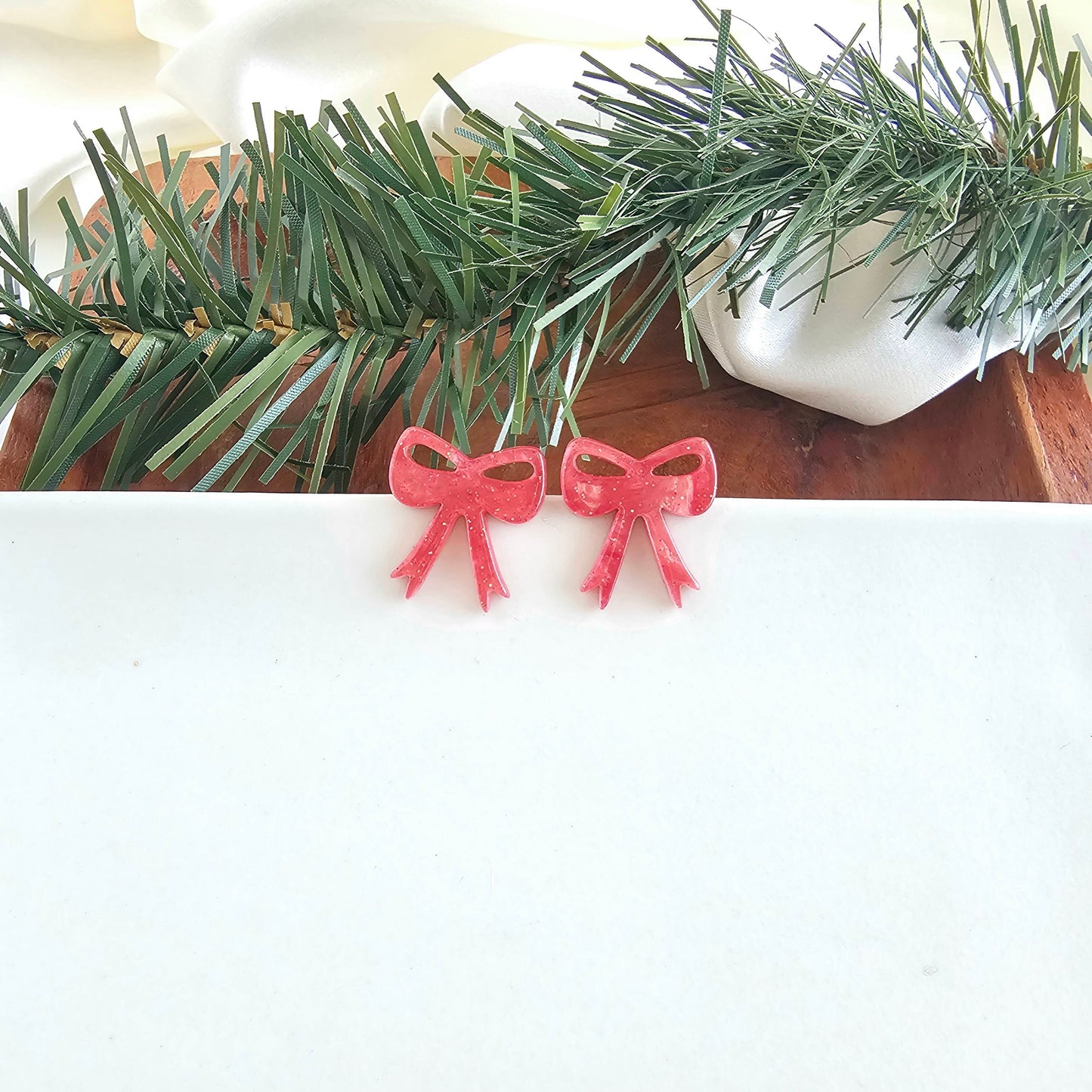 Bow Studs - Red Shimmer