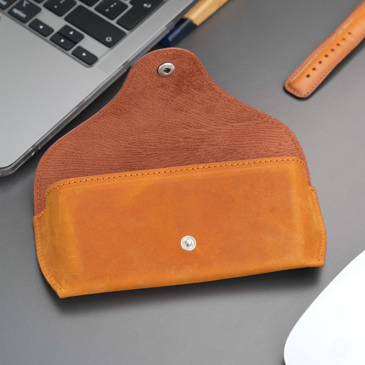 Rochester Full-Grain Leather Eyeglass Case