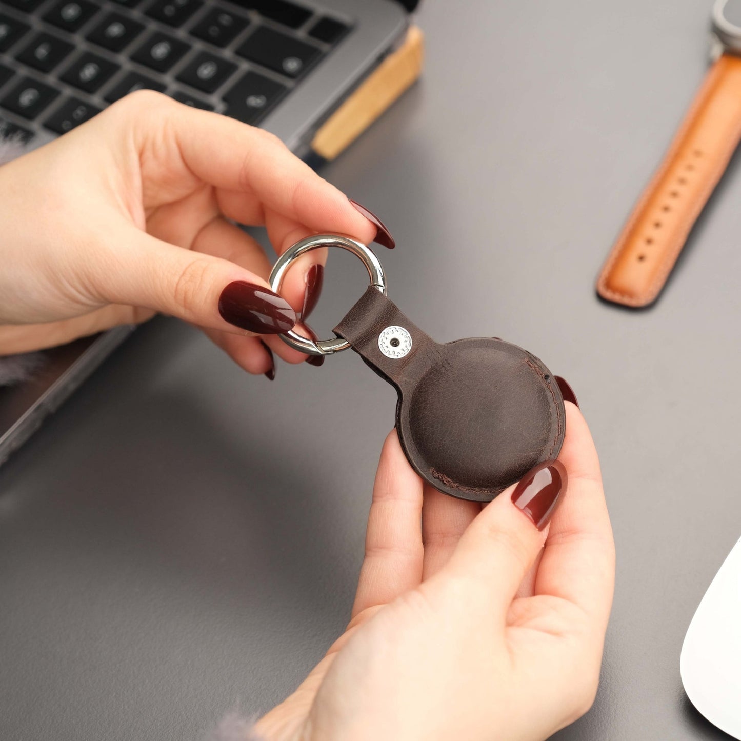 Saratoga Leather AirTag Holder