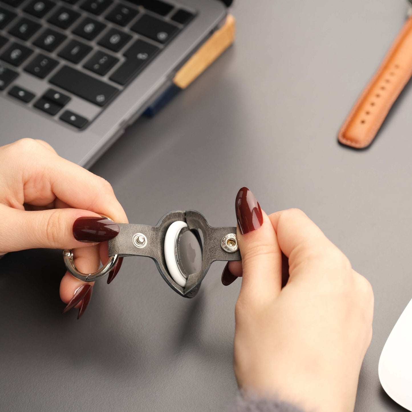 Saratoga Leather AirTag Holder