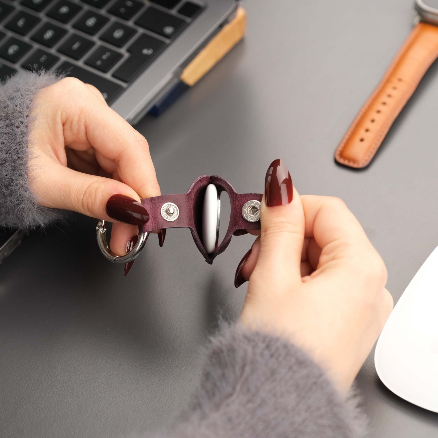 Saratoga Leather AirTag Holder