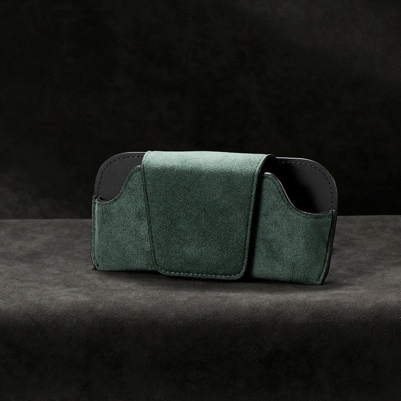 Sun Visor Glasses Case for Tesla