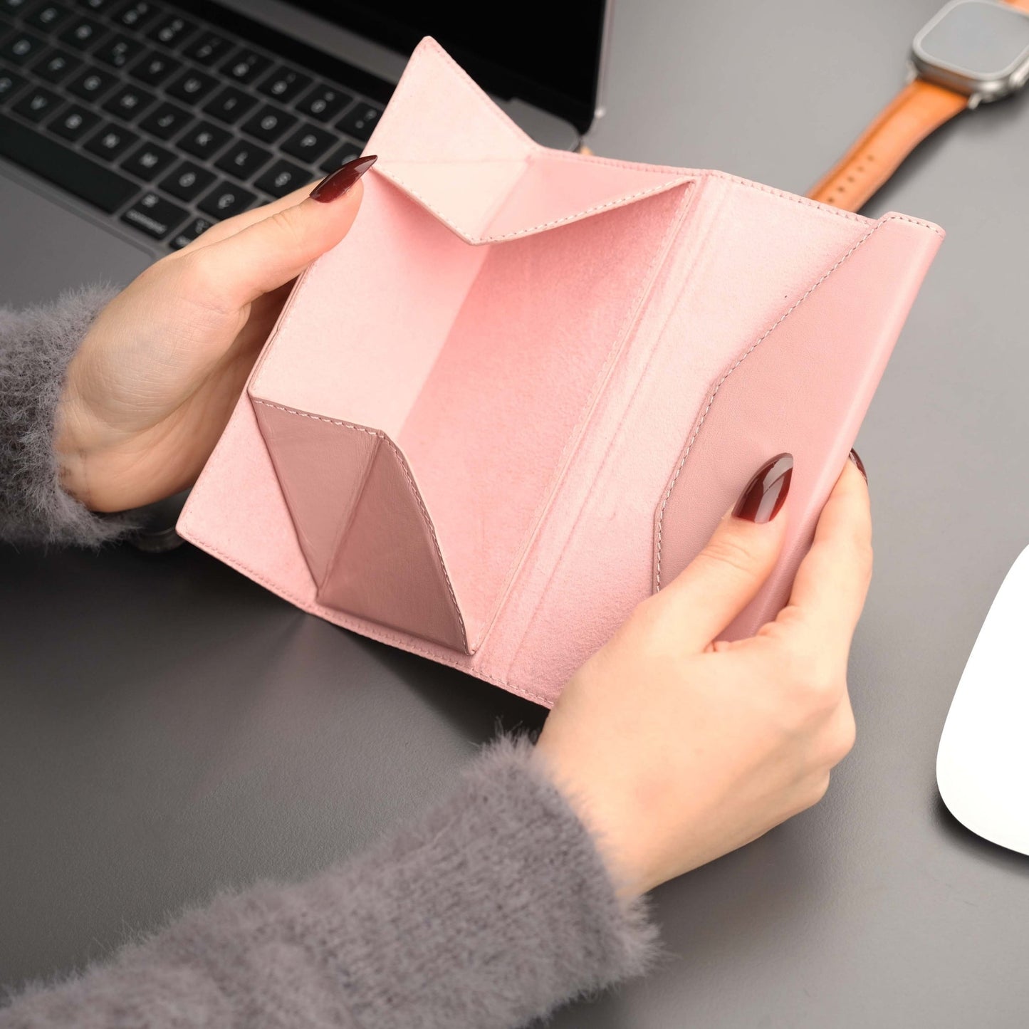 Triangle Leather Glasses Case – Vintage Eyewear Holder