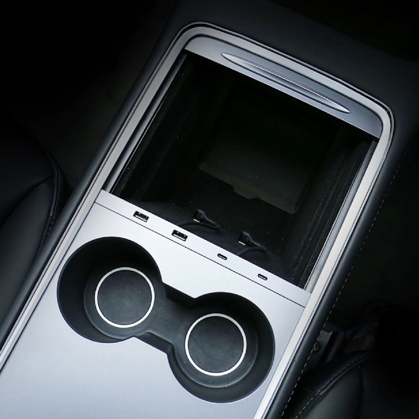 USB & Type-C Ports for Tesla Model 3 & Model Y